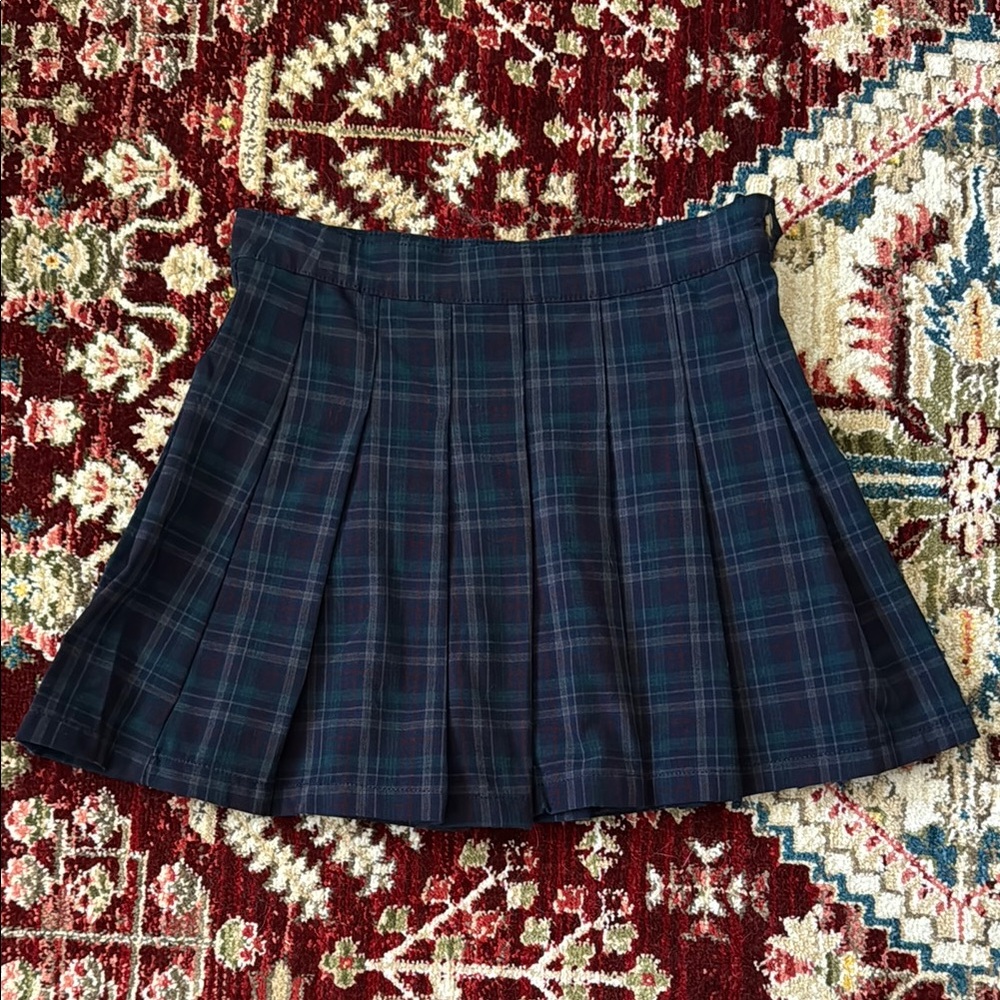 American Eagle plaid pleated skirt